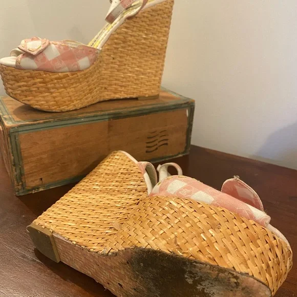 Harajuku Lovers Picnic Gingham Platforms RARE size 7 - Picture 3 of 5